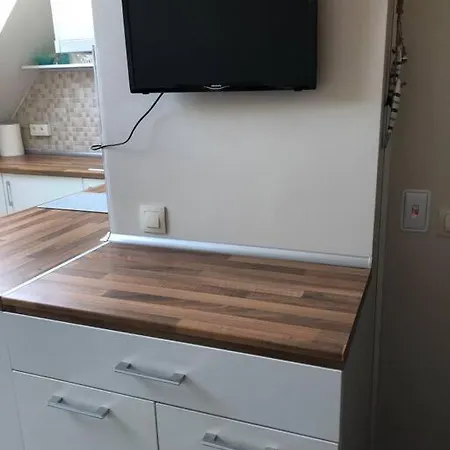 Cozy With Pool In Apartment *